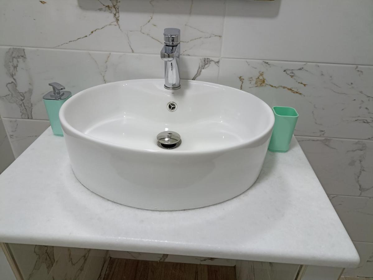 Palm-Tree Apartman Arkúdi Kültér fotó