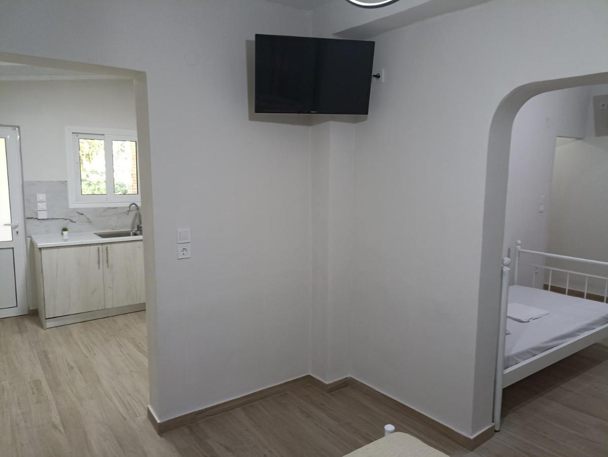 Palm-Tree Apartman Arkúdi Kültér fotó
